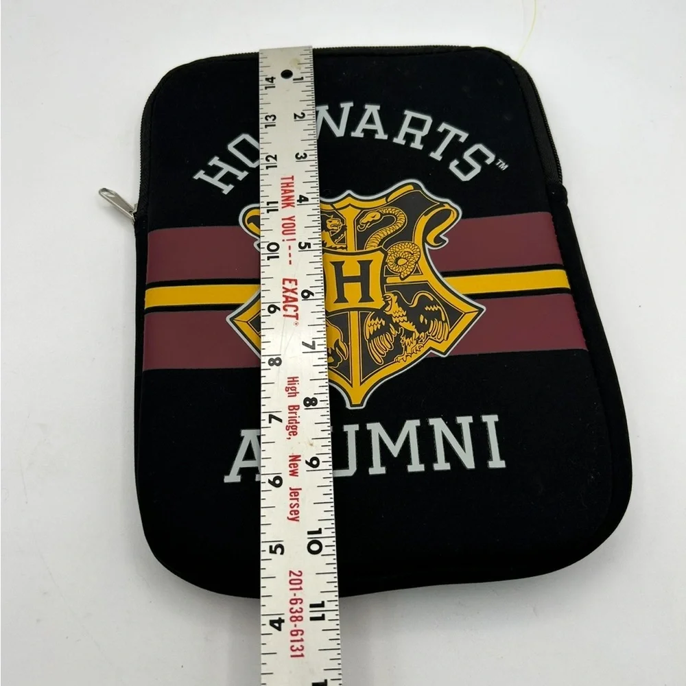 Harry Potter Hogwarts Alumni Tablet Sleeve Case Cover Zip Neoprene Black 10 inch